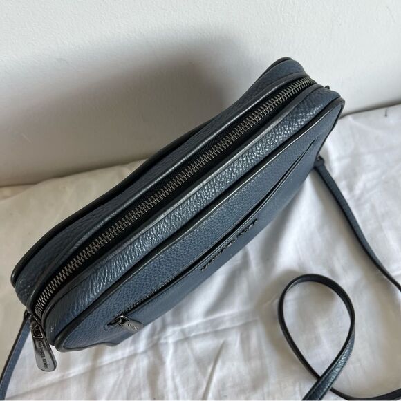 MICHAEL KORS Blue Black Jet Set Crossbody Shoulder Bag - Picture 4 of 9